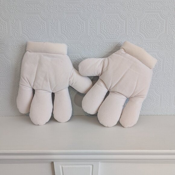 Walt Disney World Mickey Mouse White Plush Gloves - Picture 2 of 8